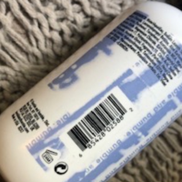 Bumble and bumble Volume Shampoo *NEW* - Picture 3 of 5